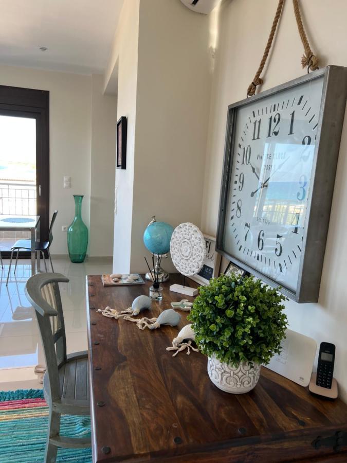 Magical Seaside Town Boutique Apts 2 キパリシア エクステリア 写真
